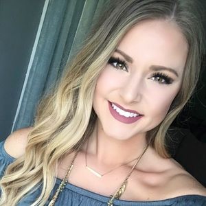 Meet your Posher, Staci